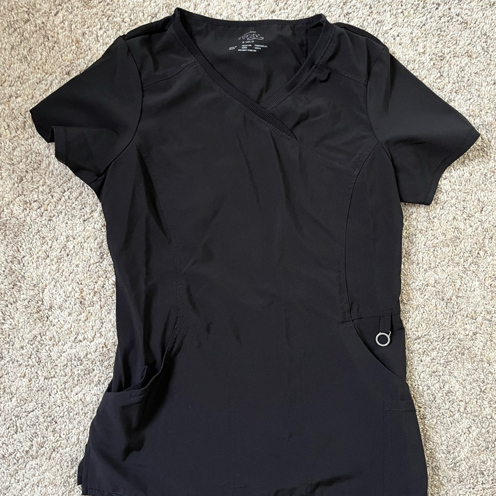 NFINITY Black Women's Short Sleeve Top